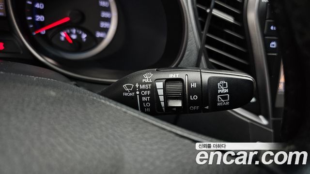 Hyundai Santa Fe (DM) Diesel(e-VGT) 2.0 2WD Premium 2015 — фото 29