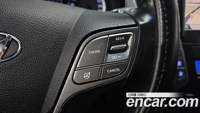 Hyundai Santa Fe (DM) Diesel(e-VGT) 2.0 2WD Premium 2015 — фото 30
