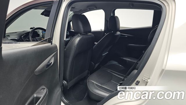 Chevrolet Next Spark LTZ 2017 — фото 12