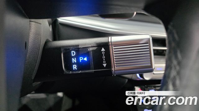 Hyundai Grandeur (GN7) 2,5 Gasoline 2WD Premium 2023 — фото 9