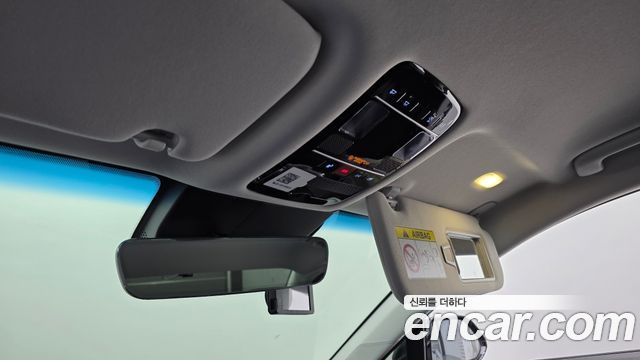 Hyundai Grandeur (GN7) 2,5 Gasoline 2WD Premium 2023 — фото 19
