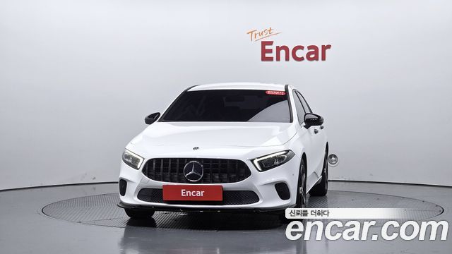 Mercedes-Benz A-Class (W177) A250 4MATIC Sedan 2020 — фото 3