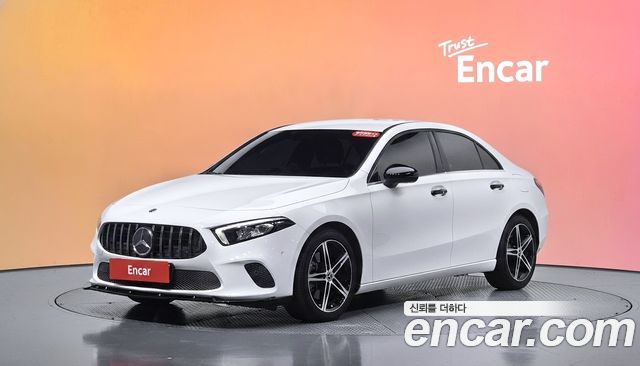 Mercedes-Benz A-Class (W177) A250 4MATIC Sedan 2020 — фото 1