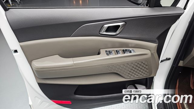 Kia Carnival (IV) Diesel 9-Seater Prestige 2025 — фото 24