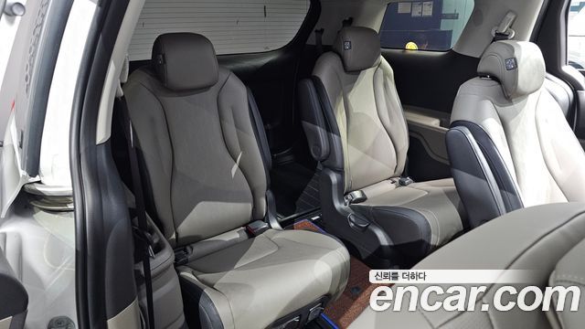 Kia Carnival (IV) Diesel 9-Seater Prestige 2025 — фото 34