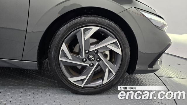 Hyundai Avante (CN7) 1.6 Inspiration 2024 — фото 21