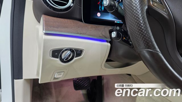 Mercedes-Benz E-Class (W213) E300 4MATIC Exclusive 2017 — фото 16