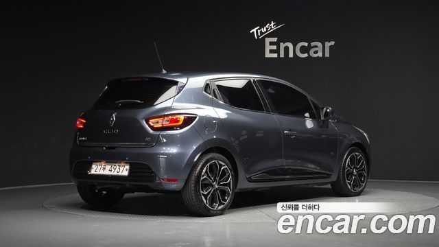 Renault Korea Clio Intens 2018 — фото 2