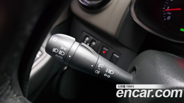 Renault Korea Clio Intens 2018 — фото 33