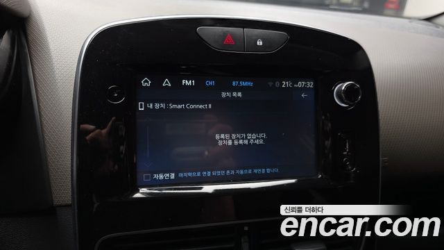 Renault Korea Clio Intens 2018 — фото 35