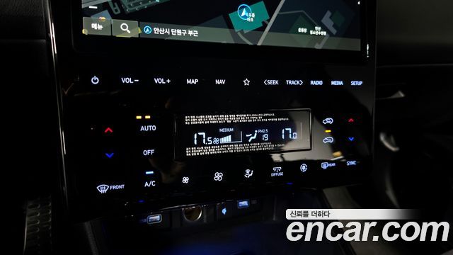 Hyundai Tucson (NX4) Gasoline 1.6 Turbo 2WD N Line Inspiration 2022 — фото 31