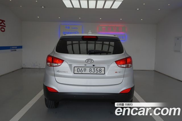 Hyundai Tucson ix Diesel(e-VGT) 2WD Smart special 2014 — фото 16