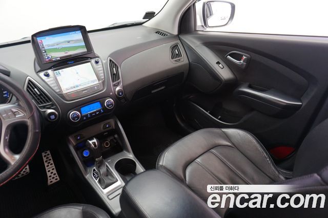 Hyundai Tucson ix Diesel(e-VGT) 2WD Smart special 2014 — фото 20