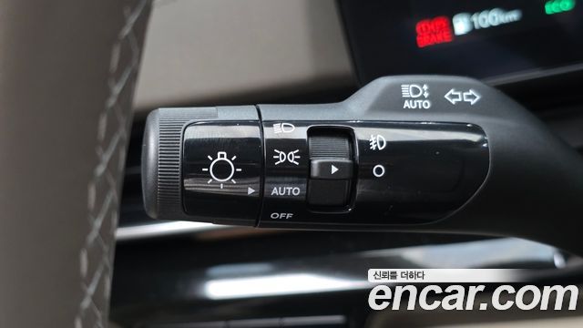 Kia Carnival (IV) HEV 7-Seater Hi Limousine Signature 2026 — фото 17