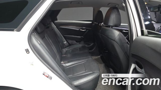 Hyundai i40 1.7 VGT PYL 2016 — фото 12