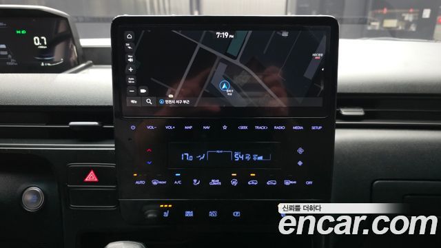 Hyundai Staria Tourer 11-Seater Modern 2022 — фото 15