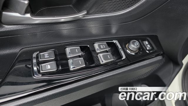 KG Mobility (SsangYong) Beautiful Korando Gasoline 1.5 2WD C5 Plus 2021 — фото 11