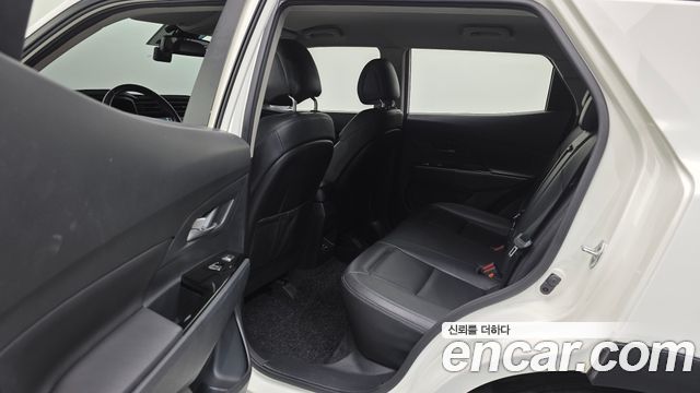 KG Mobility (SsangYong) Beautiful Korando Gasoline 1.5 2WD C5 Plus 2021 — фото 16
