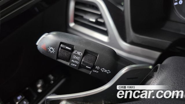 KG Mobility (SsangYong) Beautiful Korando Gasoline 1.5 2WD C5 Plus 2021 — фото 31