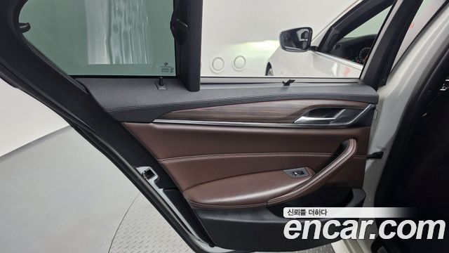 BMW 5 Series (G30) 530i M Sport Package Plus 2018 — фото 25