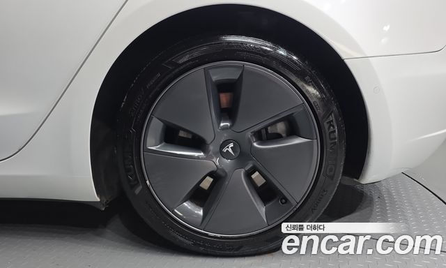 Tesla Model 3 Standard Range Plue RWD 2021 — фото 5