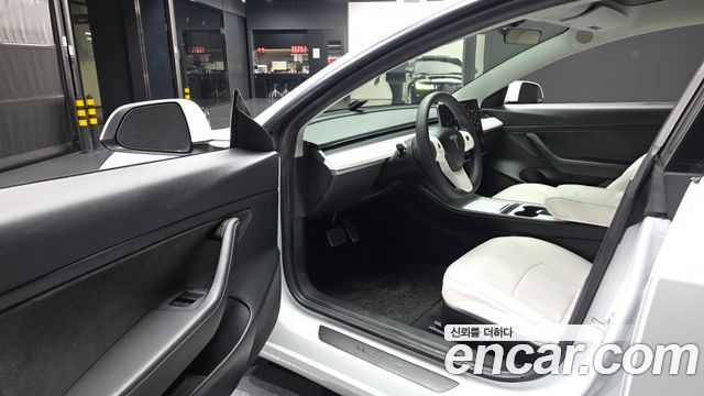 Tesla Model 3 Standard Range Plue RWD 2021 — фото 10