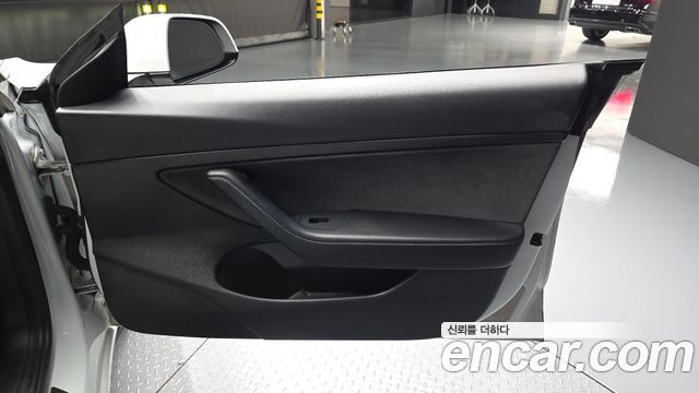 Tesla Model 3 Standard Range Plue RWD 2021 — фото 24