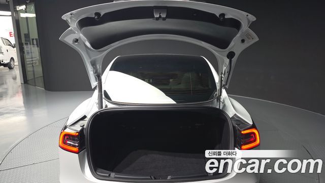 Tesla Model 3 Standard Range Plue RWD 2021 — фото 32