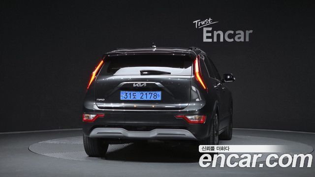 Kia Niro EV Air 2023 — фото 4