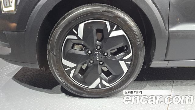 Kia Niro EV Air 2023 — фото 5