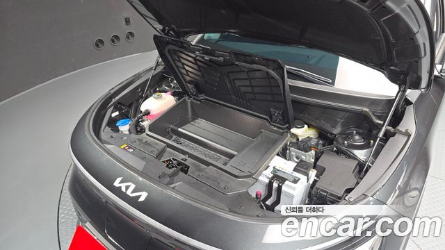 Kia Niro EV Air 2023 — фото 6