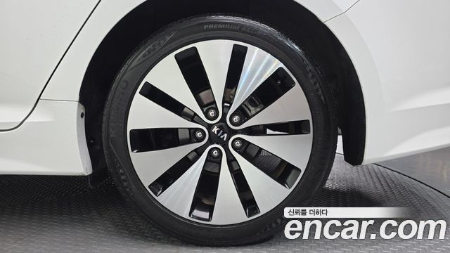 Kia K5 LPI Prestige 2013 — фото 21