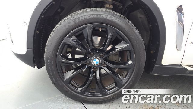 BMW X6 (F16) xDrive 30d 2015 — фото 5