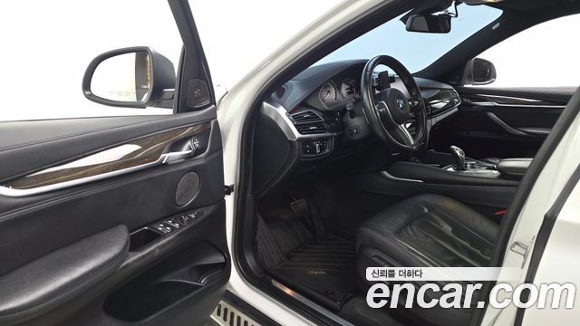 BMW X6 (F16) xDrive 30d 2015 — фото 11