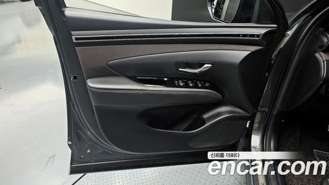 Hyundai Tucson (NX4) Gasoline 1.6 Turbo 2WD Inspiration 2021 — фото 24