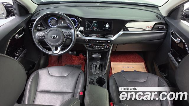 Kia Niro 1.6 HEV Prestige 2020 — фото 7