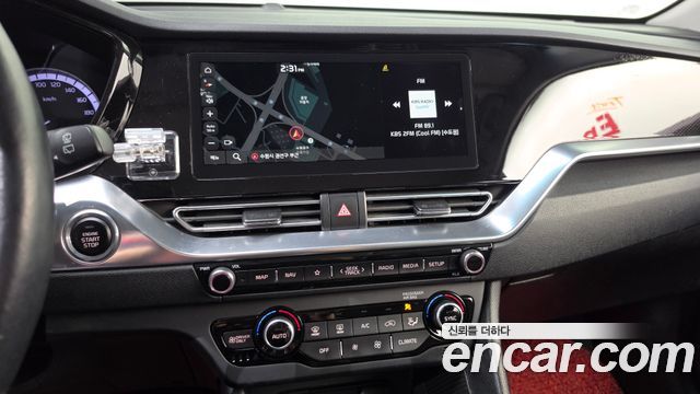 Kia Niro 1.6 HEV Prestige 2020 — фото 14
