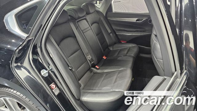 Hyundai Grandeur (IG) 3.0 Exclusive 2017 — фото 11