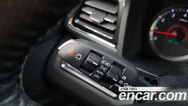 KG Mobility (SsangYong) Tivoli Air 1.5 A7 2WD 2023 — фото 28