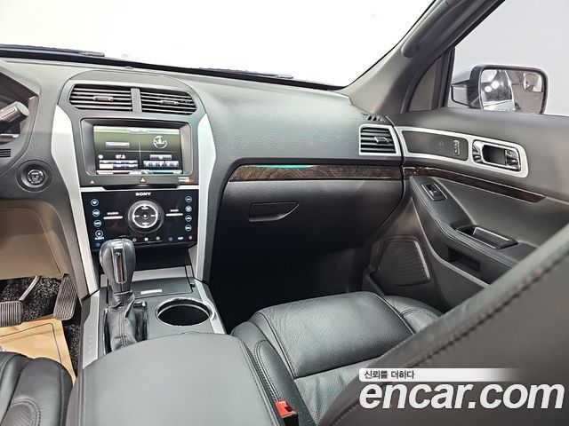 Ford Explorer 3.5 Limited 4WD 5th 2014 — фото 9