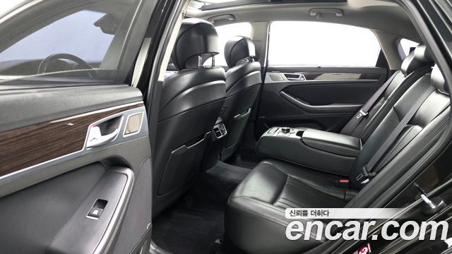 Genesis G80 3.3 GDI AWD Premium Luxury 2018 — фото 15