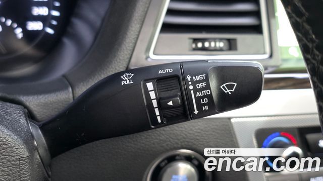 Genesis G80 3.3 GDI AWD Premium Luxury 2018 — фото 34