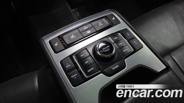 Genesis G80 3.3 GDI AWD Premium Luxury 2018 — фото 38