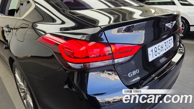 Genesis G80 3.3 GDI AWD Premium Luxury 2018 — фото 23