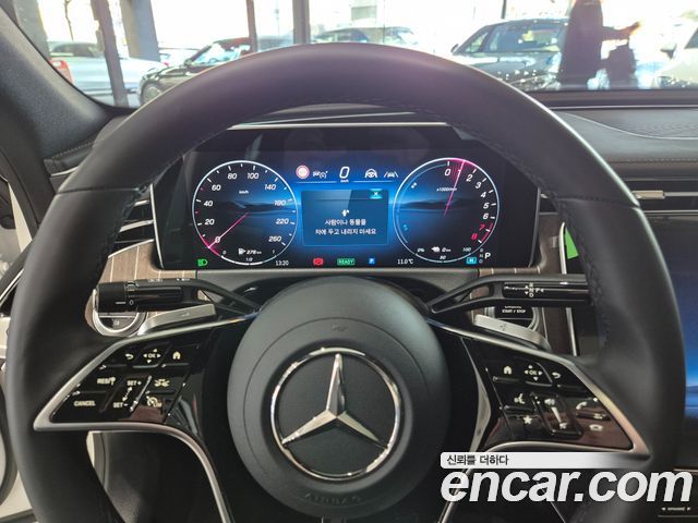 Mercedes-Benz E-Class (W214) E350e 4MATIC 2026 — фото 16