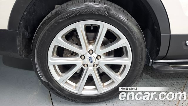 Ford Explorer 2.3 Limited 4WD 5th 2017 — фото 5