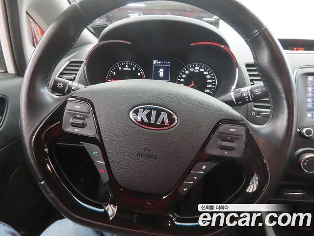 Kia K3 Trendy 2018 — фото 8