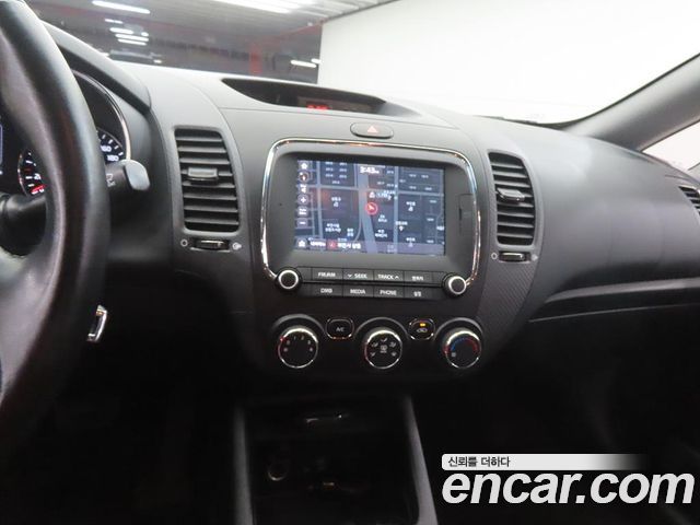 Kia K3 Trendy 2018 — фото 10
