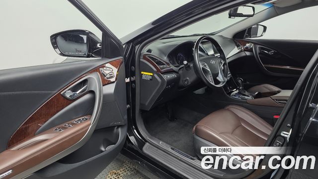 Hyundai Grandeur (HG) HG300 Premium 2015 — фото 10