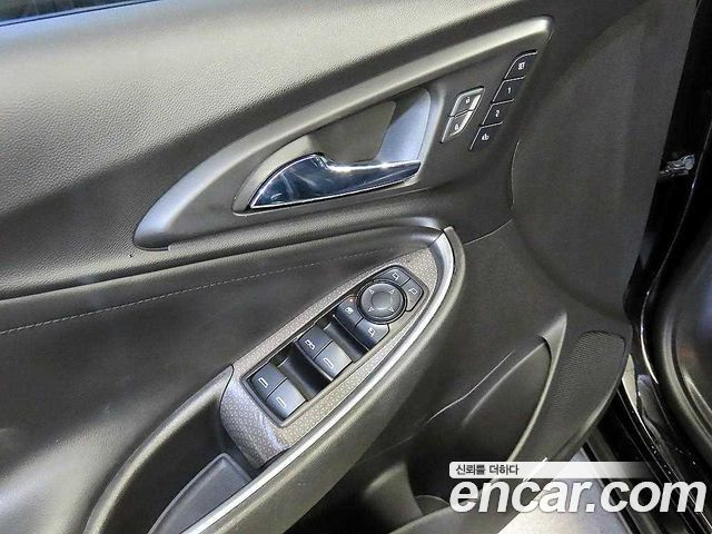 Chevrolet Malibu 2.0 Turbo LTZ Premium 2018 — фото 17